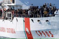 Lebih 1.000 Migran Dibawa ke Darat di Italia Setelah Berhasil Diselamatkan