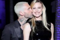 Mesra, Penampilan Publik Pertama Adam Levine dan Behati Prinsloo Pasca Tuduhan Perselingkuhan