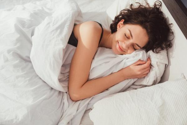 Badan Jadi Lesu Usai Bangun Tidur, Ini Penyebabnya