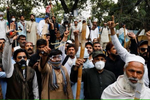 Mantan PM Pakistan Khan Meminta Pengadilan Hentikan Perintah Penangkapannya