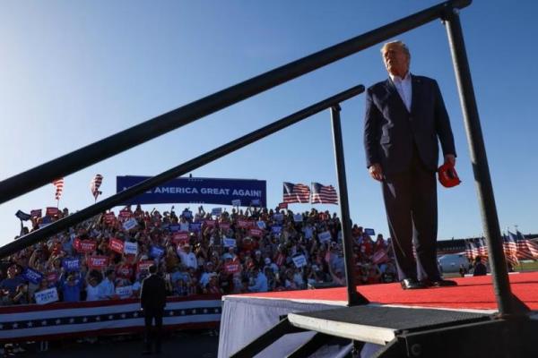 Rapat Umum Pertama di Texas, Trump Mencerca Jaksa dan Pesaingnya