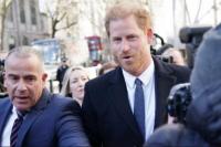 Lawan Daily Mail, Pangeran Harry Mendadak Muncul di Pengadilan Inggris