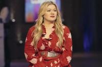 Kelly Clarkson Bocorkan Album Chemistry, Hubungan Emosional dengan Sang Mantan
