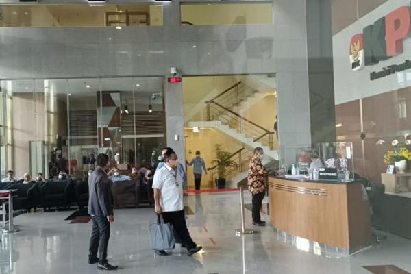 Sekda Riau Tiba di KPK, Akan Klarifikasi LHKPN