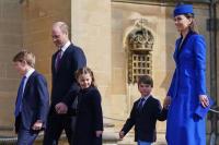 Debut Paskah, Keluarga Pangeran William Kompak Kenakan Outfit Biru