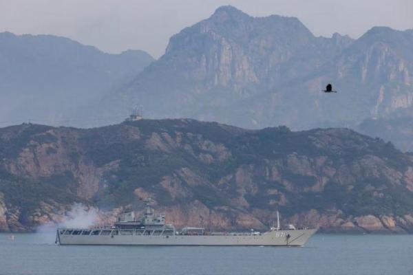 Latihan Selesai, Delapan Kapal Angkatan Laut China tetap Berada di Sekitar Taiwan