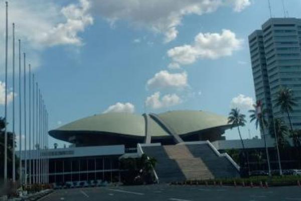 Gedung MPR/DPR RI sebagai lembaga legislatif di Indonesia (Dok. Deva/Katakini.com) 