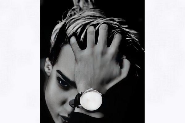 Jurnalis Tertipu Berita Kematian Von Colucci akibat Operasi Plastik Demi Mirip Jimin BTS