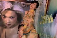 Gaya Matching Kylie Jenner dan Putrinya Stormi Kenakan Koleksi Mewah Jean Paul Gaultier