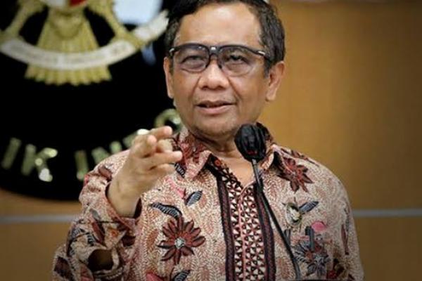Jokowi Teken Keppres Pemberhentian Dengan Hormat Mahfud Md