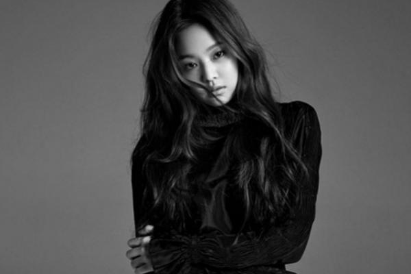 Jennie BLACKPINK Kampanye Koleksi Terbatas Calvin Klein