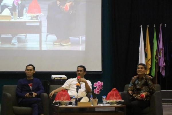 Sekretaris Dubes KBRI Astana Motivasi Ribuan Mahasiswa Unhas