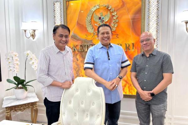 Bamsoet Dukung Pelaksanaan Lomba Ikonik Balap Kereta Peti Sabun Era 80an di Bandung