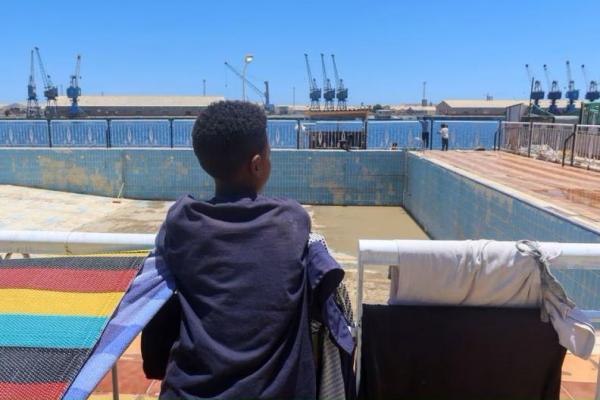 Ribuan Orang yang Melarikan Diri dari Sudan Terjebak di Pantai Laut Merah