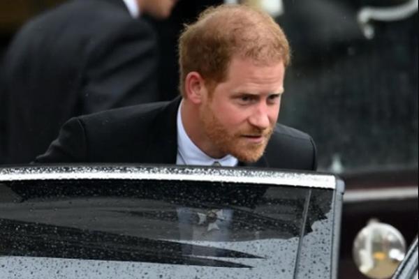Pangeran Harry Tiba di Pengadilan London untuk Hari Kedua di Tribun Saksi