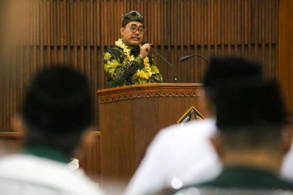 Gus Jazil Dorong Santri Sunanul Muhtadin Kuliah di Mesir