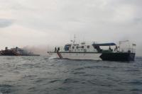 Kemenhub Kerahkan Kapal KPLP Evakuasi Penumpang KMP Royce Terbakar
