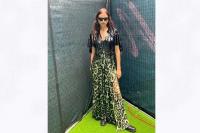 Kenakan Rok Transparan, Supermodel Irina Shayk Dikecam Penggemar F1