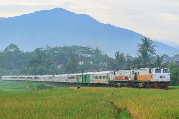 Per 1 Juni, Waktu Tempuh Perjalanan Ratusan KA Jarak Jauh Makin Singkat