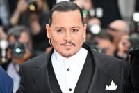 Johnny Depp Menangis Usai Pemutaran Jeanne Du Barry di Festival Film Cannes
