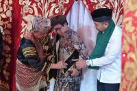 Gus Halim Dapat Gelar Sutan Khalifah dari Warga Minangkabau