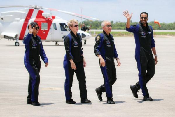 Memulai Misi Aksioma, Astronot Saudi Mendarat di Antara Bintang-bintang