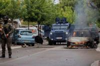 Protes Berujung Bentrok, Serbia Perintahkan Tentara ke Perbatasan Kosovo