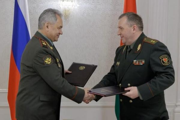 Rusia Meneruskan Rencana Menebar Senjata Nuklir Taktis di Belarus