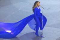 Penampilan Emosional Beyonce Lantunkan River Deep untuk Mendiang Tina Turner