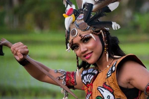 1-2 Juni Gawai Dayak, Festival Tahunan Orang Dayak di Malaysia dan Indonesia