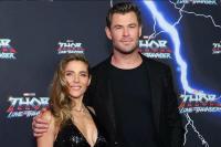 Suami Sayang Istri, Chris Hemsworth Puji Pengorbanan Elsa Pataky Jadi Ibu Rumah Tangga