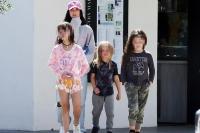 Megan Fox Berang Dituduh Politisi Paksa Tiga Anak Laki-lakinya Pakai Baju Perempuan