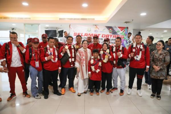 Puan Bangga Kontingen ASEAN Para Games 2023 Hattrick Juara Umum
