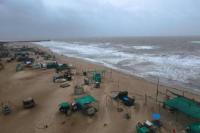 Topan Badai Biparjoy Mengancam, 75.000 Orang Dievakuasi dari Pantai Barat India