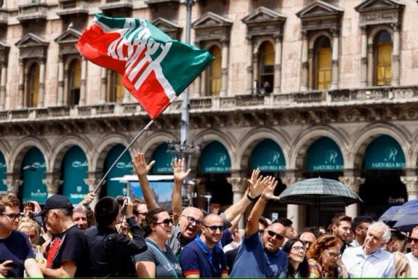 Hingga saat Pemakaman pun, Mantan PM Berlusconi Memecah Belah Italia