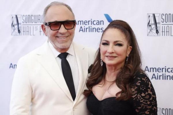 Jadi Wanita Latina Pertama Dilantik Songwriter`s Hall of Fame, Gloria Estefan Puji Suaminya