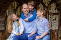 Hari Ayah, Momen Manis Pangeran William dan Ketiga Anaknya