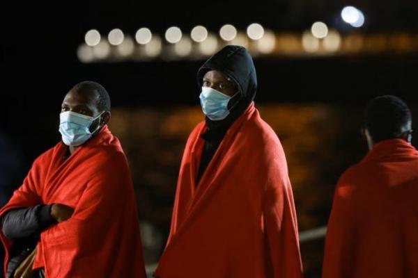 Dalam 24 Jam, Empat Kapal Berisi 227 Migran Diselamatkan di Kepulauan Canary Spanyol