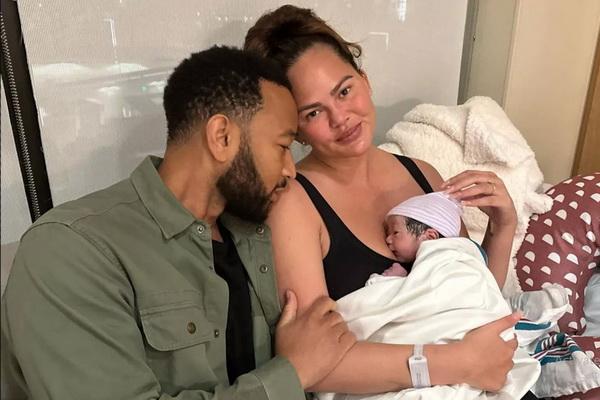 Chrissy Teigen dan John Legend Sambut Bayi Keempat Melalui Ibu Pengganti