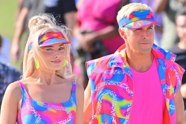 Margot Robbie dan Ryan Gosling dalam film Barbie. (FOTO: GC IMAGES) 