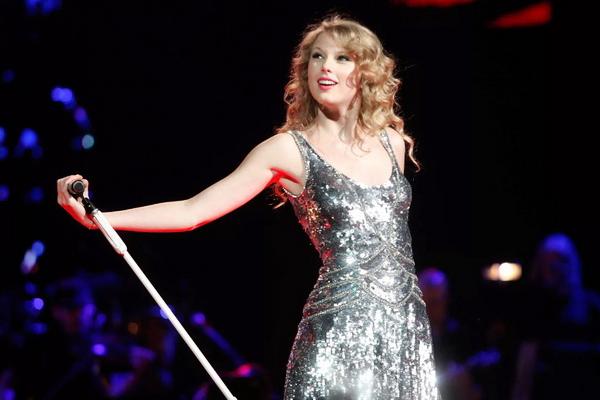 Taylor Swift Umumkan Jadwal Konser Eras Tour 2024 untuk AS dan Kanada