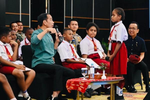 Ketika Jokowi Ditanya Kenapa Ibu Kota Tidak Dipindah ke Papua 