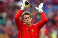 Alami Pendarahan Otak, Mantan Penjaga Gawang Belanda Edwin van der Sar Dirawat Intensif