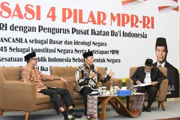 Waka MPR: Masyarakat Daerah Tetap Amalkan Pancasila dan Cinta NKRI