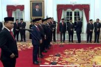 Jokowi Lantik Menkominfo dan Empat Wakil Menteri