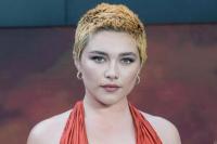 Florence Pugh Sengaja Pangkas Rambutnya Jadi Pendek agar tak Terlihat Glamor