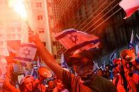 Ribuan Warga Israel Kembali Blokir Jalan Memprotes Reformasi Yudisial