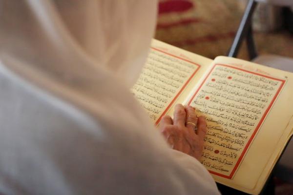 Jaga Adab-adab Ini Ketika Baca Al-Quran