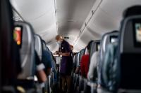 Ibu dan Putrinya yang Mendapat Pelecehan Seksual Selama 9 Jam di Pesawat Tuntut Delta Air Lines