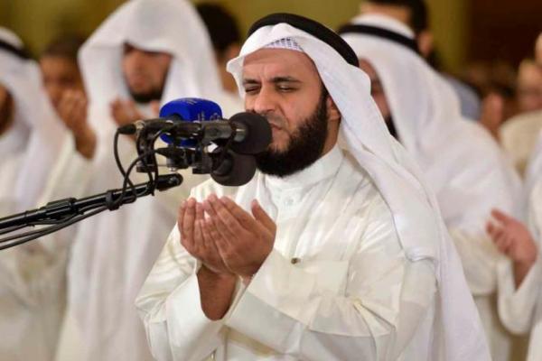 Bingung Milih Imam Sholat? Simak Panduan Ini